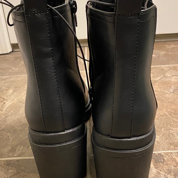 NWOB MIA Rorry chunky heel ankle boots. - Picture 4 of 10